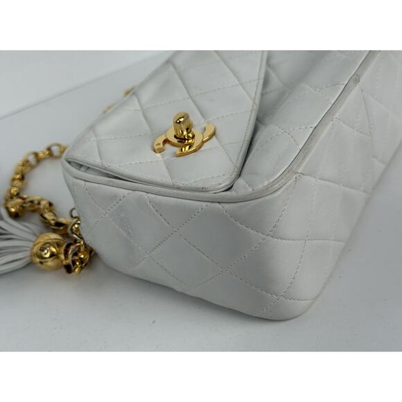 Chanel White Lambskin Quilted Tassel Camera Case with Gold Hardware - Picture 7 of 16